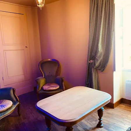 Apartment Sejournez Dans La Tour ! Ploermel